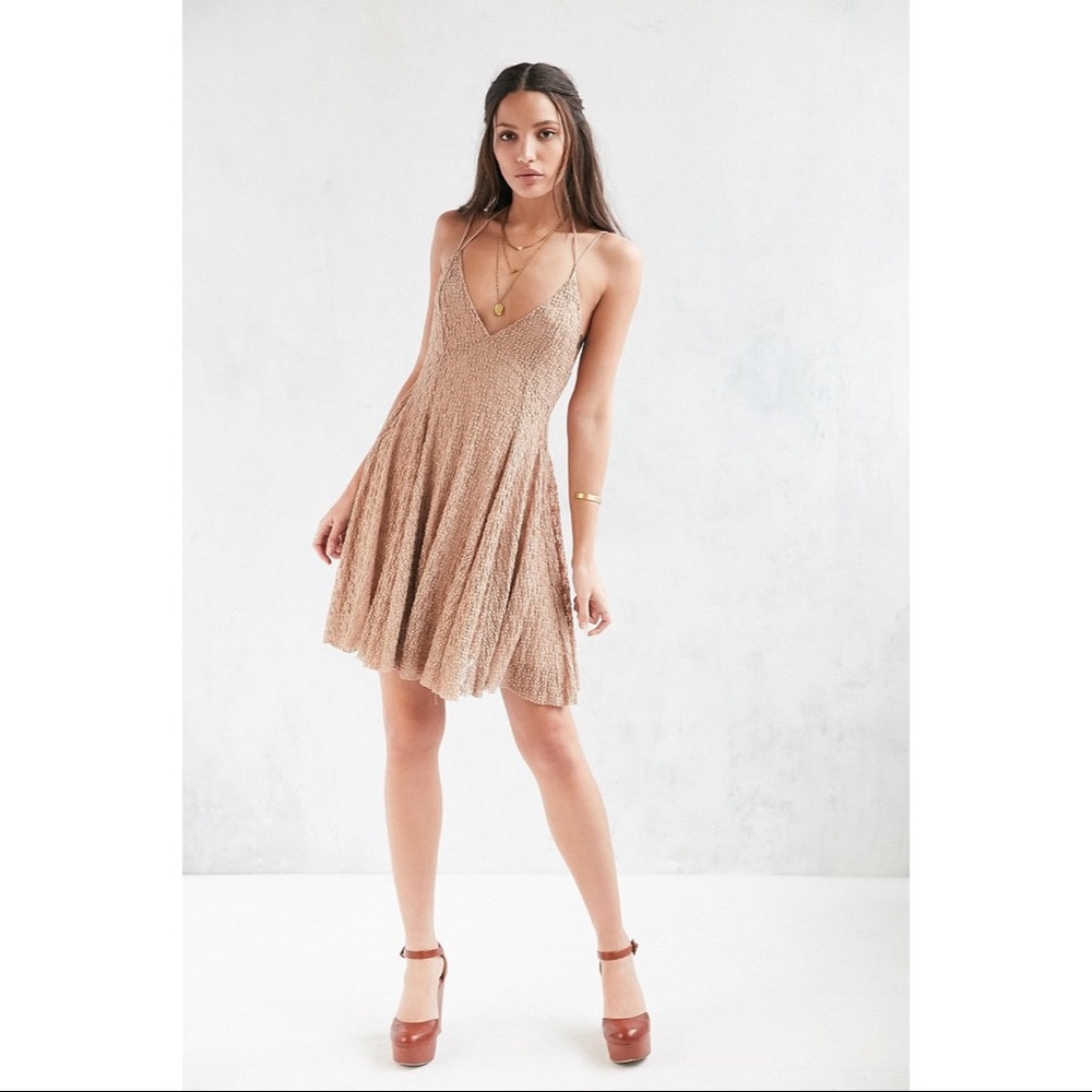 Kimchi Blue Fauna Lace Empire Mini Dress